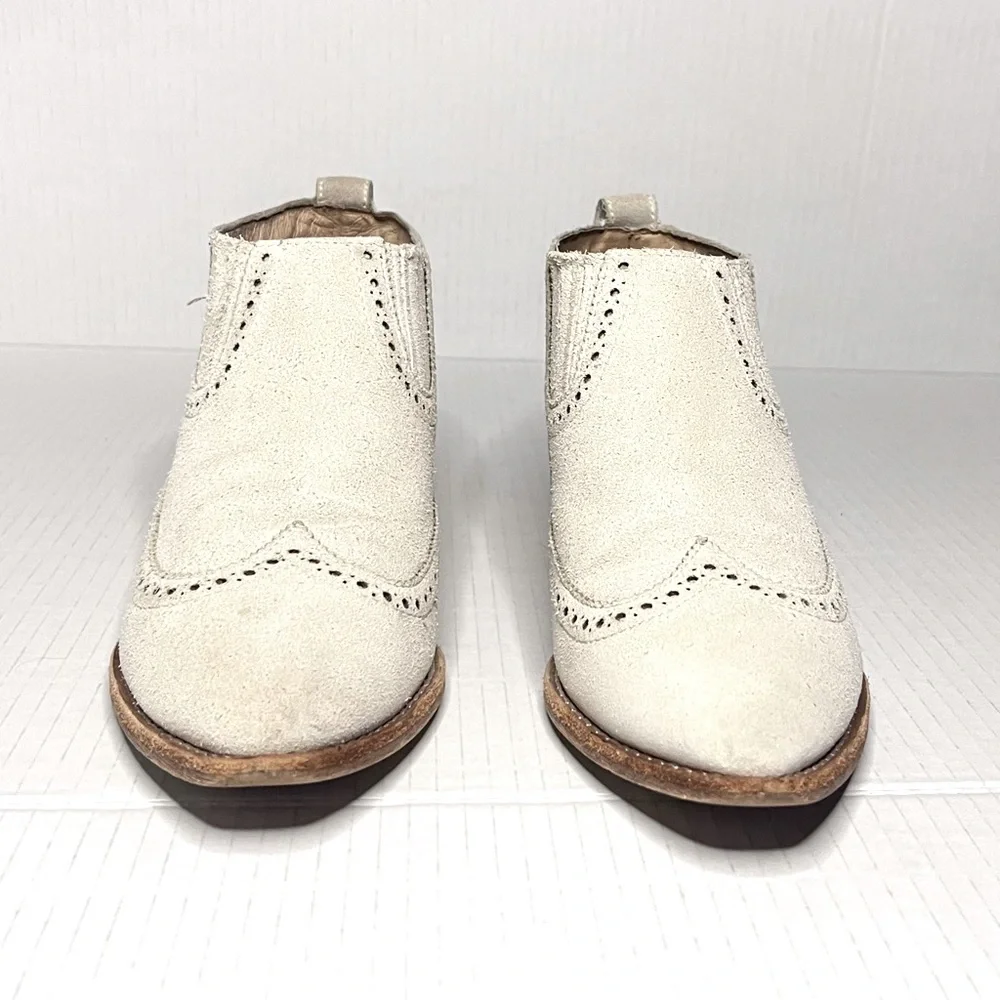 Madewell Grayson Brogue Chelsea Booties - Picture 13 of 15